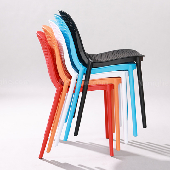 GHẾ NHỰA ĐỤC LỖ ST3016